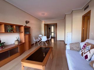 Piso en alquiler en Legazpi en Madrid