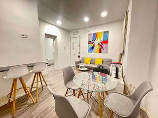 Piso en alquiler en Pacífico en Madrid