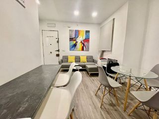 Piso en alquiler en Pacífico en Madrid