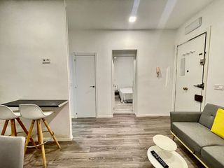 Piso en alquiler en Pacífico en Madrid