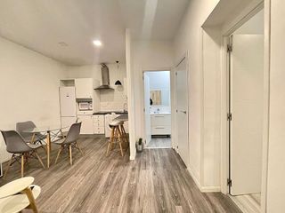 Piso en alquiler en Pacífico en Madrid