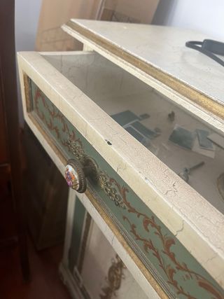 Mueble de entrada vintage dorado y verde