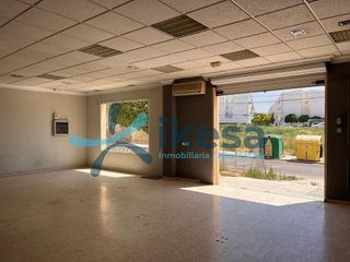 Local comercial en venta en Utrera