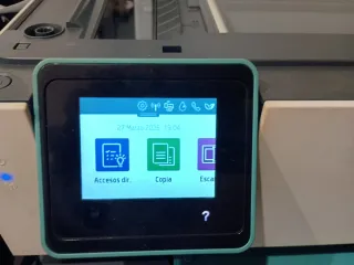 Impresora HP Multifunción Verde y Blanca