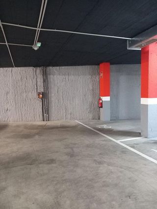 Garaje en venta en Poniente-Norte - Miralbaida - Parque Azahara en Córdoba
