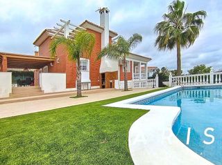 Chalet en alquiler en Manantiales - Lagar - Cortijo en Alhaurín de la Torre