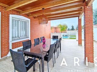 Chalet en alquiler en Manantiales - Lagar - Cortijo en Alhaurín de la Torre