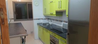 Piso en alquiler en Piedras Redondas – Torrecárdenas en Almería