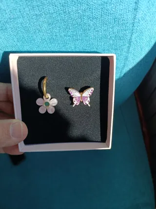 Pendientes "Alessa -Taro". Sin usar