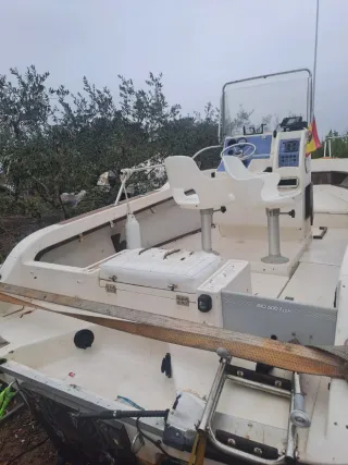 Lancha Rio 600 Fish sin motor barca barco