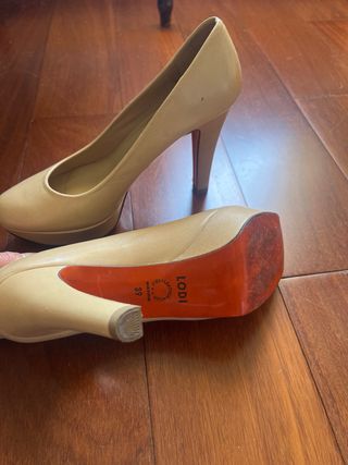 Zapatos de piel beige tacón y plataforma