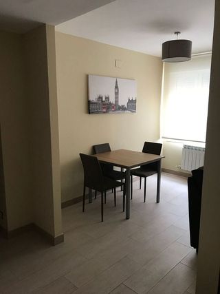 Piso en alquiler en Universidad - Los Lirios en Logroño