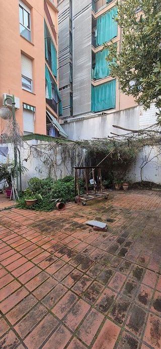 Local comercial en venta en Fondo en Santa Coloma de Gramanet