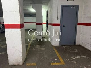 Garaje en venta en Centre en Badalona