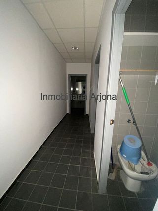Local comercial en alquiler en Lucena