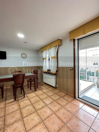 Casa adosada en venta en Verín