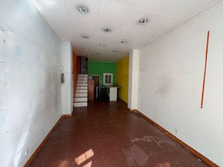 Local comercial en venta en Pubilla Cases en Hospitalet de Llobregat, L´