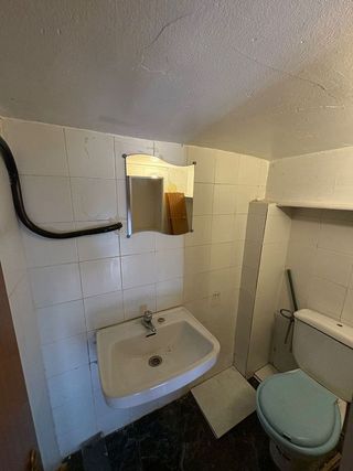 Local comercial en venta en Pubilla Cases en Hospitalet de Llobregat, L´