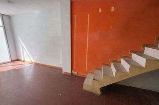 Local comercial en venta en Pubilla Cases en Hospitalet de Llobregat, L´