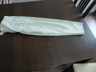 Pantalón beige Mango mujer