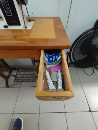 Máquina de coser Sigma antigua