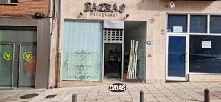Local comercial en alquiler en Parque del Oeste - Olivares en Oviedo