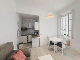 Piso en alquiler en Centro Histórico - Plaza España en Cádiz