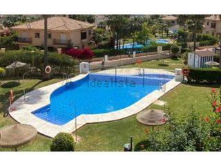 Casa adosada en alquiler en Calahonda en Mijas