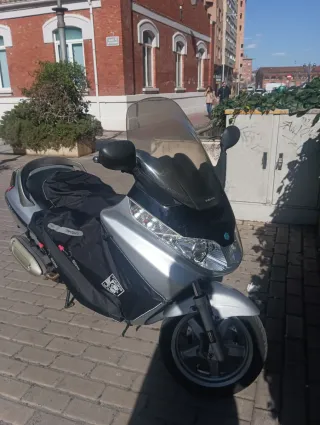 Piaggio X8 125cc