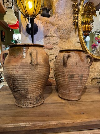 Orza jarra de cerámica antigua con 4 asas. Mielera