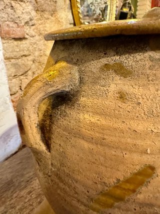 Orza jarra de cerámica antigua con 4 asas. Mielera