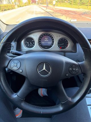 Mercedes-Benz Clase C180k GLP 2010