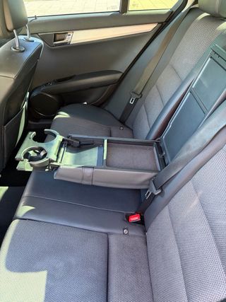 Mercedes-Benz Clase C180k GLP 2010