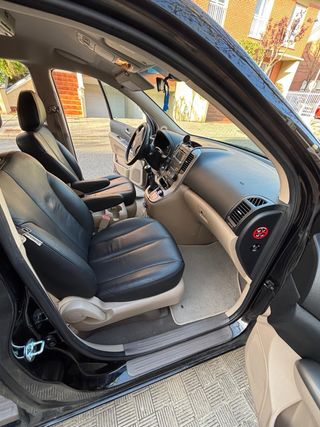 KIA Carnival 2012