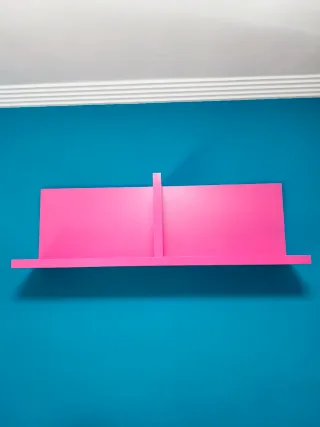 Estantería de madera rosa  103x34x25.5 Tengo 2 uni