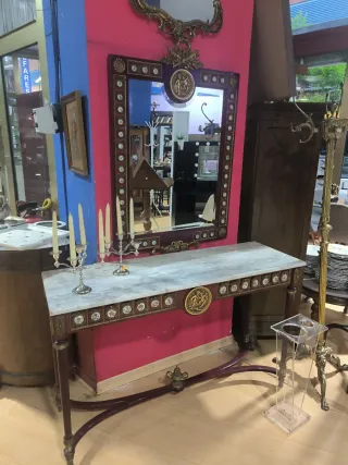 Espejo antiguo entrada mármol y madera