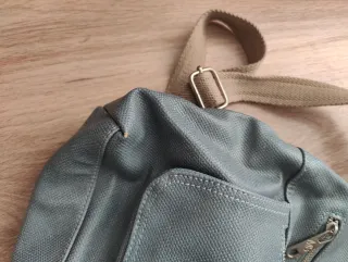 Bolso Mochila MB azul piel sintetica