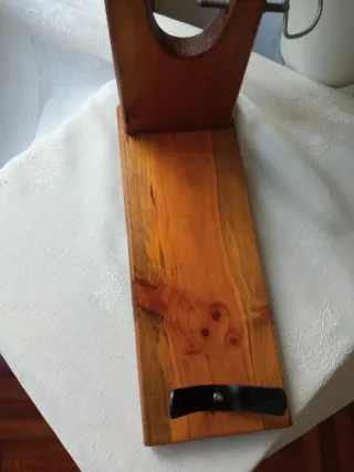 Jamonero de madera