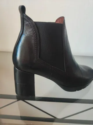 Botines Hispanitas de piel Talla 40
