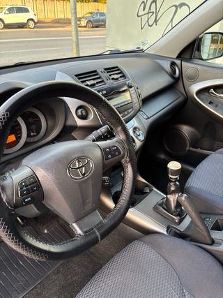 Toyota RAV4 2010