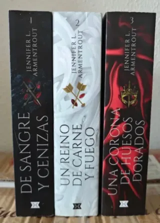 Tres primeros libros de sangre y ceniza