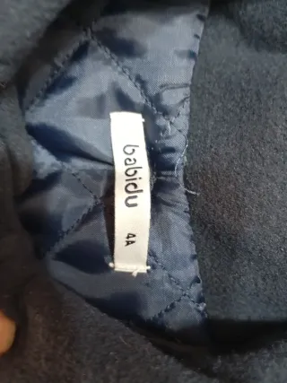 Abrigo niño azul con capucha