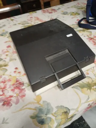 Máquina de escribir Olivetti Lettera 12