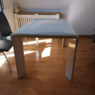 Mesa extensible cristal y madera