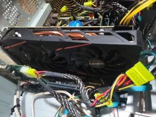 PC Intel i5 8GB RAM Radeon 570 8GB