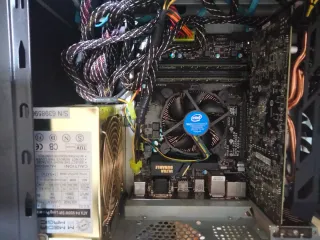 PC Intel i5 8GB RAM Radeon 570 8GB