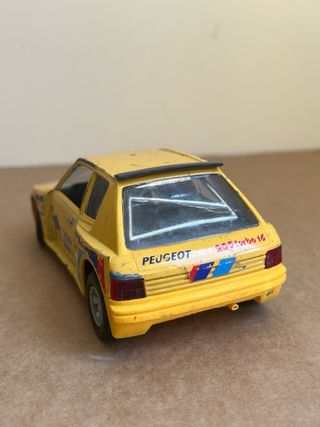 Peugeot 205 Turbo 1/24