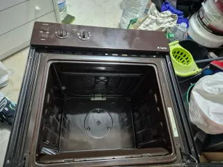 Horno eléctrico y hornilla a gas Corberó