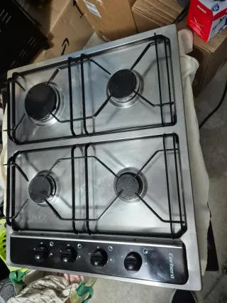 Horno eléctrico y hornilla a gas Corberó