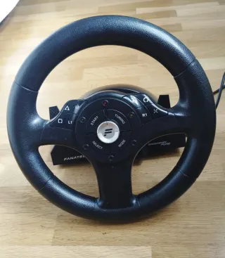 Volante para PlayStation 2 más juegos